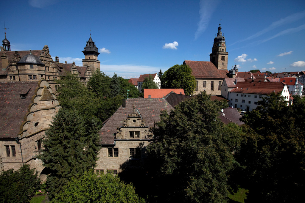 Mittelalterliches Neuenstein mit Schloss und evangelischer Stadtkirche, Hohenlohe