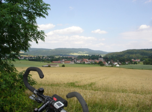 Ausblick vom Radweg auf die Dörfer